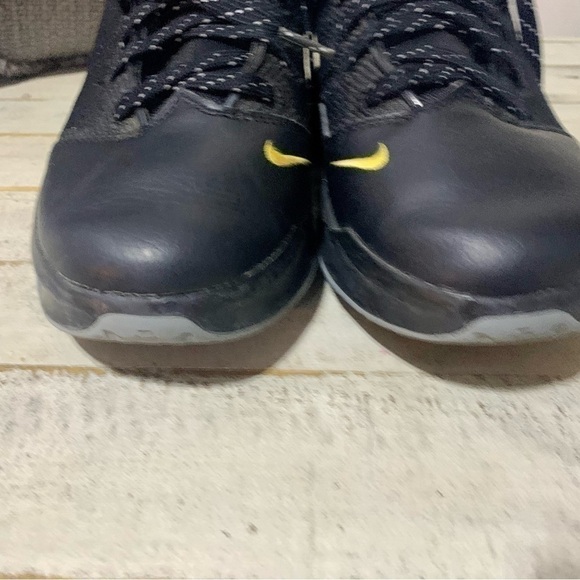 Nike Black and Yellow Men's Shoes - Picture 4 of 8